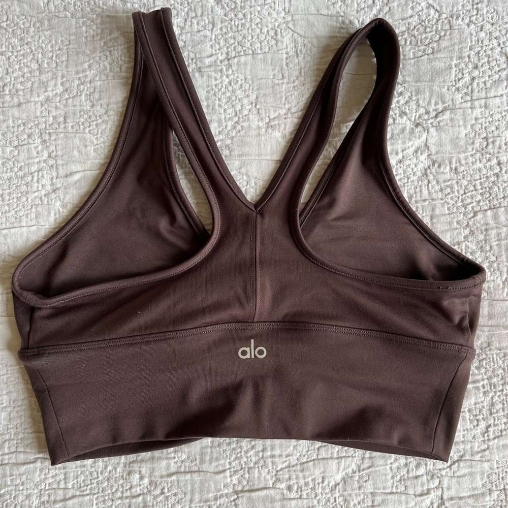 Very lightly worn. Maybe 3 times! Super supportive..